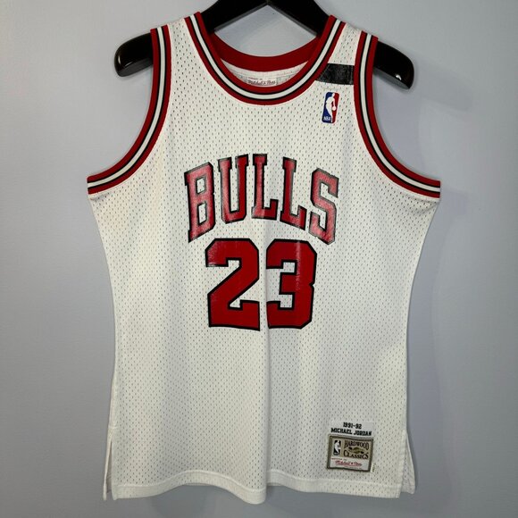 Mitchell & Ness 1991-1992 Michael Jordan #23 Chicago Bulls NBA Jersey Authentic - Picture 2 of 11